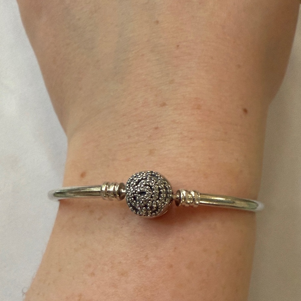 Pandora Silver Bracelet with Intricate Rose Crystals Clasp